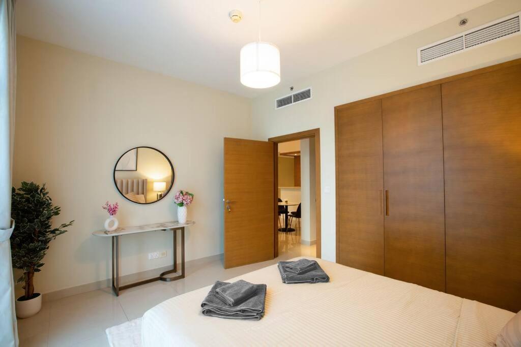 Appartamento Lux 1Br 2 Min To Burj Khalifa Dubai Esterno foto