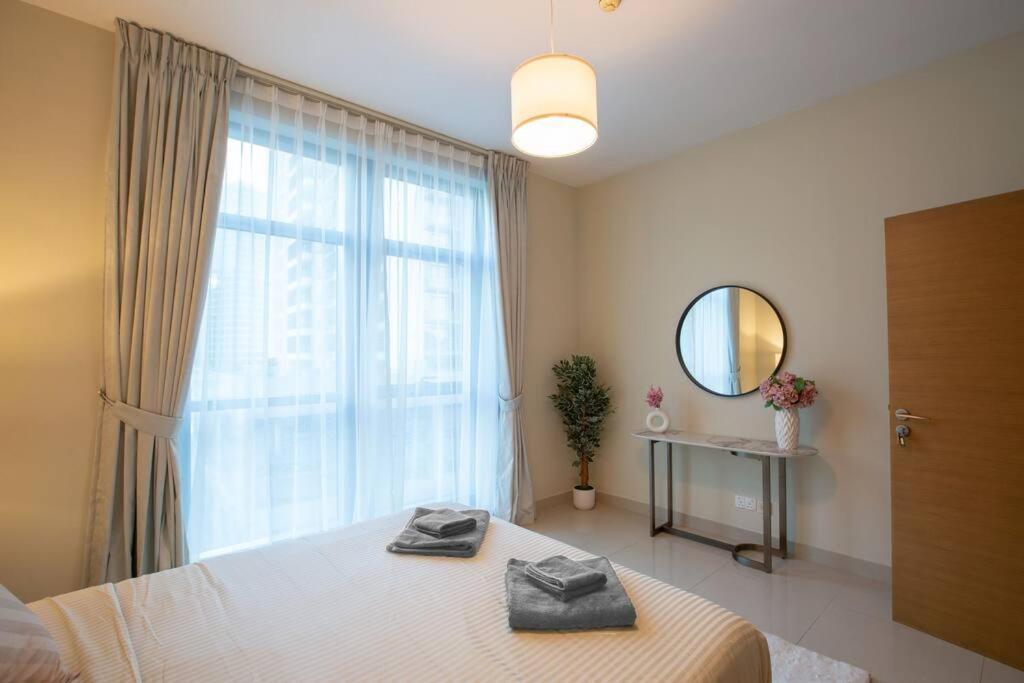 Appartamento Lux 1Br 2 Min To Burj Khalifa Dubai Esterno foto