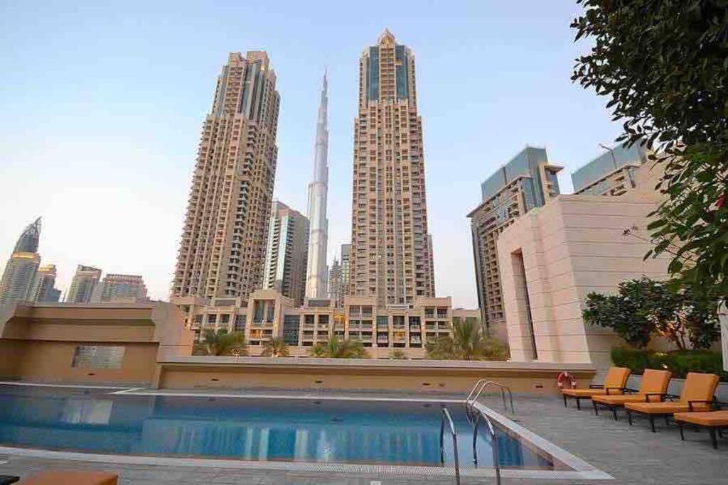 Appartamento Lux 1Br 2 Min To Burj Khalifa Dubai Esterno foto