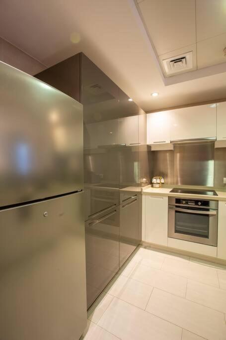Appartamento Lux 1Br 2 Min To Burj Khalifa Dubai Esterno foto
