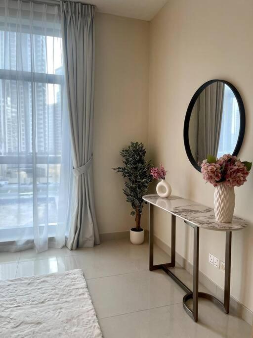 Appartamento Lux 1Br 2 Min To Burj Khalifa Dubai Esterno foto