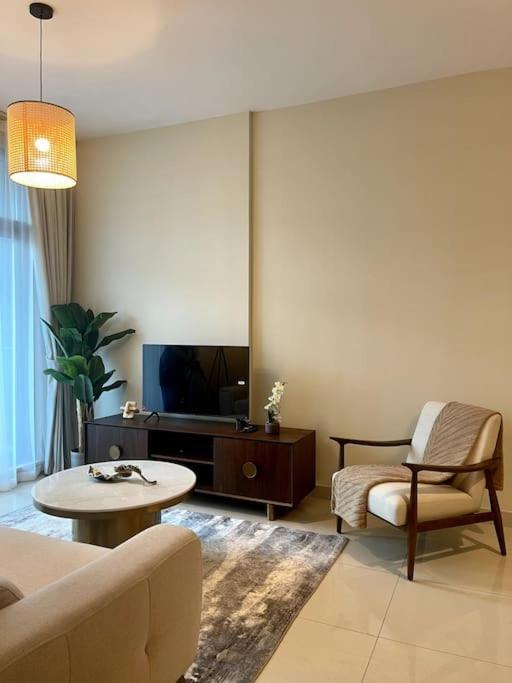 Appartamento Lux 1Br 2 Min To Burj Khalifa Dubai Esterno foto