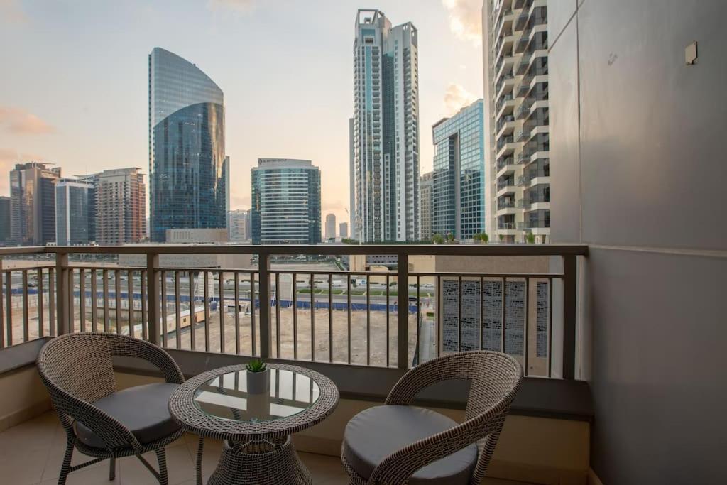 Appartamento Lux 1Br 2 Min To Burj Khalifa Dubai Esterno foto